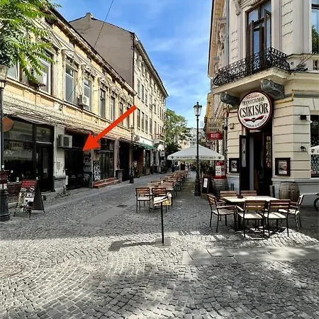 Апартаменты Urbanwalls 5a - Old Town Бухарест